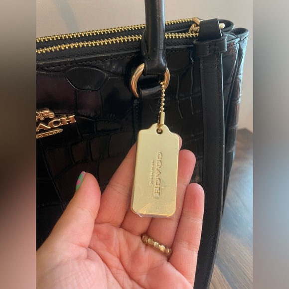 Brand New without tags Coach Black Crocodile Surrey Carryall Bag - Picture 4 of 13